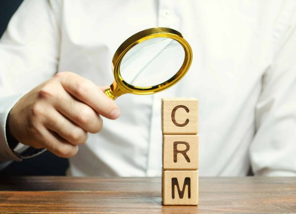 Top 5 logiciels crm français pour booster votre entreprise
